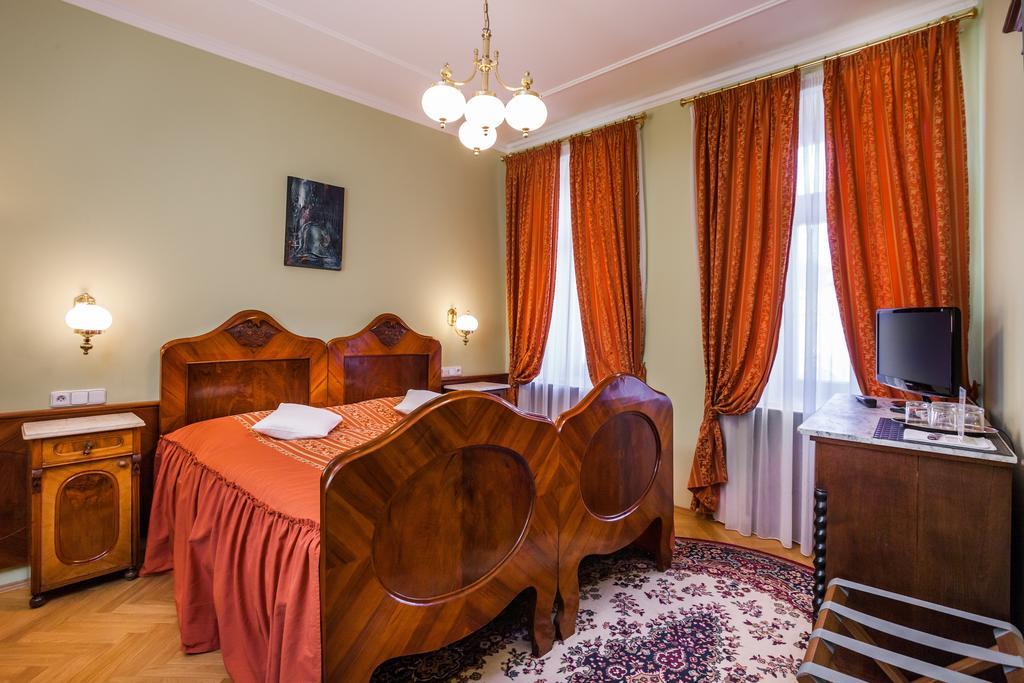 Hotel Jelinkova Vila Велке-Мезиржичи Номер фото