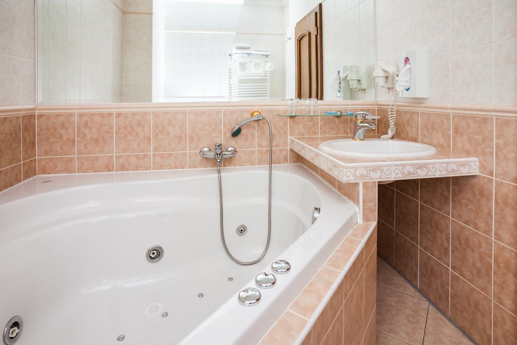 Hotel Jelinkova Vila Велке-Мезиржичи Номер фото